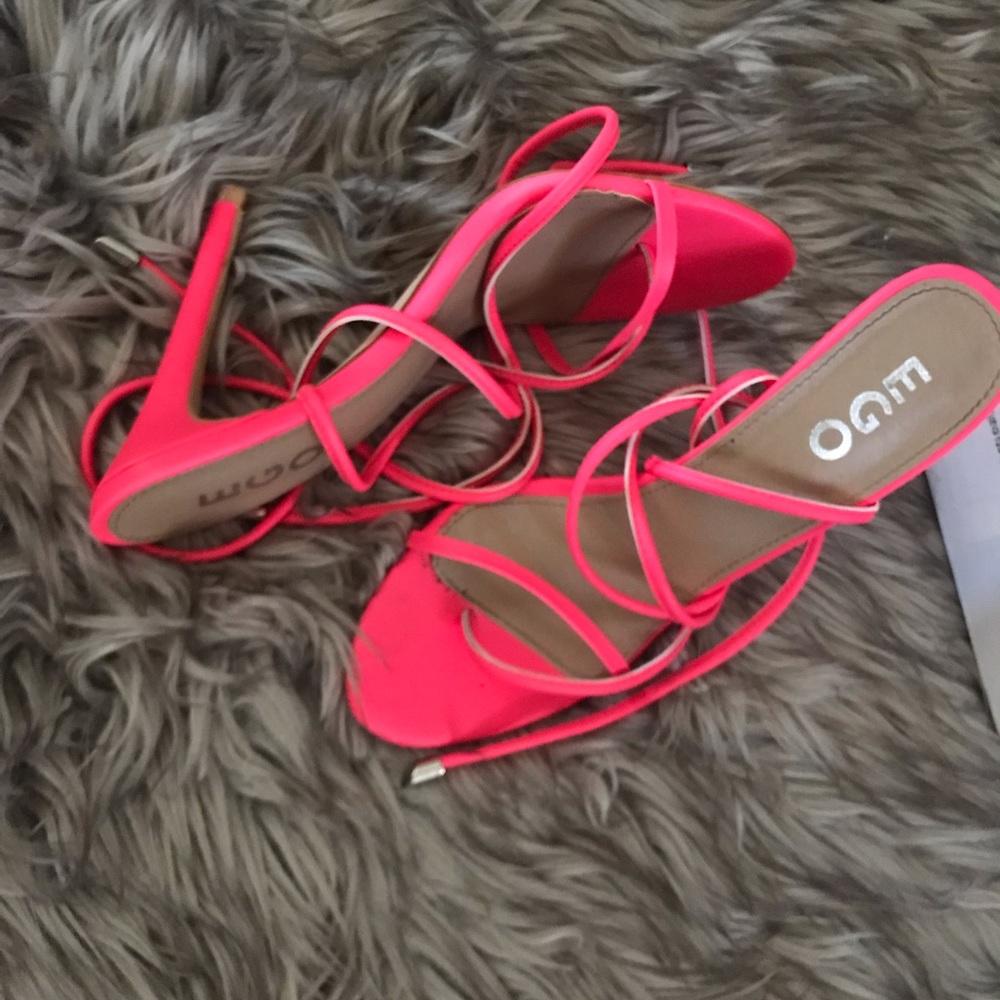 Hot Pink lace up heels! - Picture 5 of 7